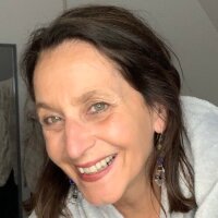 Andrea Damico, UKCP Accredited Psychotherapist