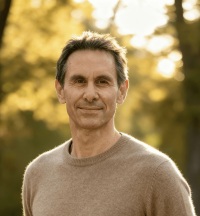 Tim Santini, UKCP Accredited Psychotherapist