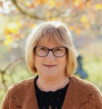 Julia Samworth, UKCP Accredited Psychotherapist