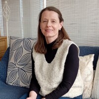 Helen Travis-McGhee, UKCP Accredited Psychotherapist
