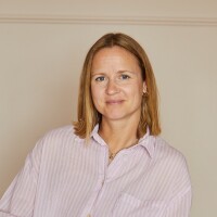 Eva Arnold, UKCP Accredited Psychotherapist