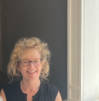 Trish Nelis Kenny, UKCP Accredited Psychotherapist