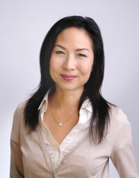 Leslie Wang, UKCP Accredited Psychotherapist