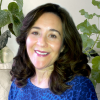 Elizabeth Shurdom, UKCP Accredited Psychotherapist