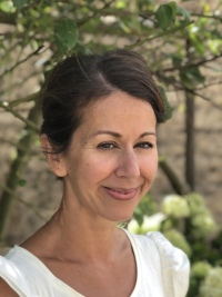 Siobhan Farrimond, UKCP Accredited Psychotherapist