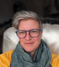 Helen Moss, UKCP Accredited Psychotherapist