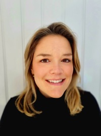 Clemmie Groves, UKCP Accredited Psychotherapist