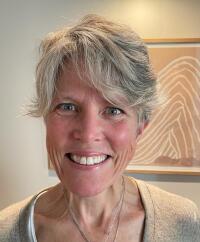 Amanda Rowlands, UKCP Accredited Psychotherapist