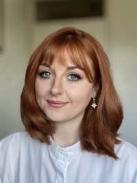 Sienna Kellow-Spokes, UKCP Accredited Psychotherapist