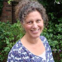 Honor Mandiwall, UKCP Accredited Psychotherapist