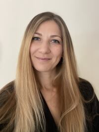 Liubov Tserelunh, UKCP Accredited Psychotherapist
