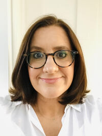 Lisa Winfield, UKCP Accredited Psychotherapist